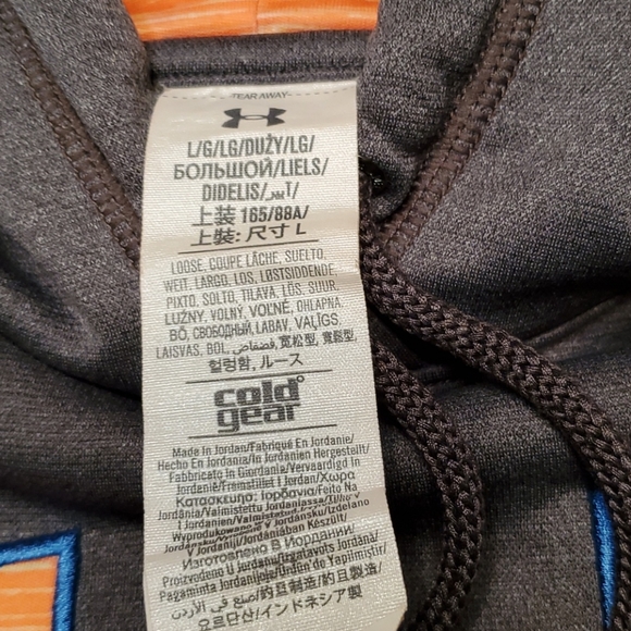 Sweatshirt - Picture 3 of 3